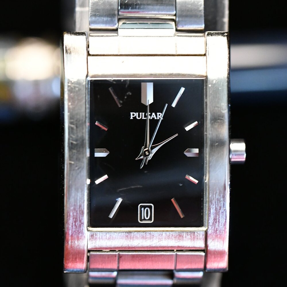 Pulsar V732-X151 Black Dial Date 27 mm Men's Watch